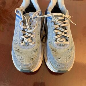 Bondi 6 Hoka One One sneakers